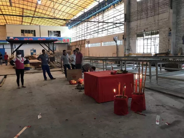 重磅‖RDR現(xiàn)代磚窯爐開燈點(diǎn)火，圓滿成功！